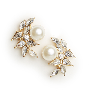DAILYLOOK Pearl & Stone Branch Earrings
