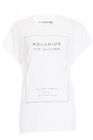 The Laundry Room Aquarius Label Rolling Tee