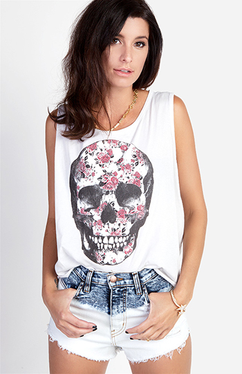 Skull and Roses Tank Slide 1
