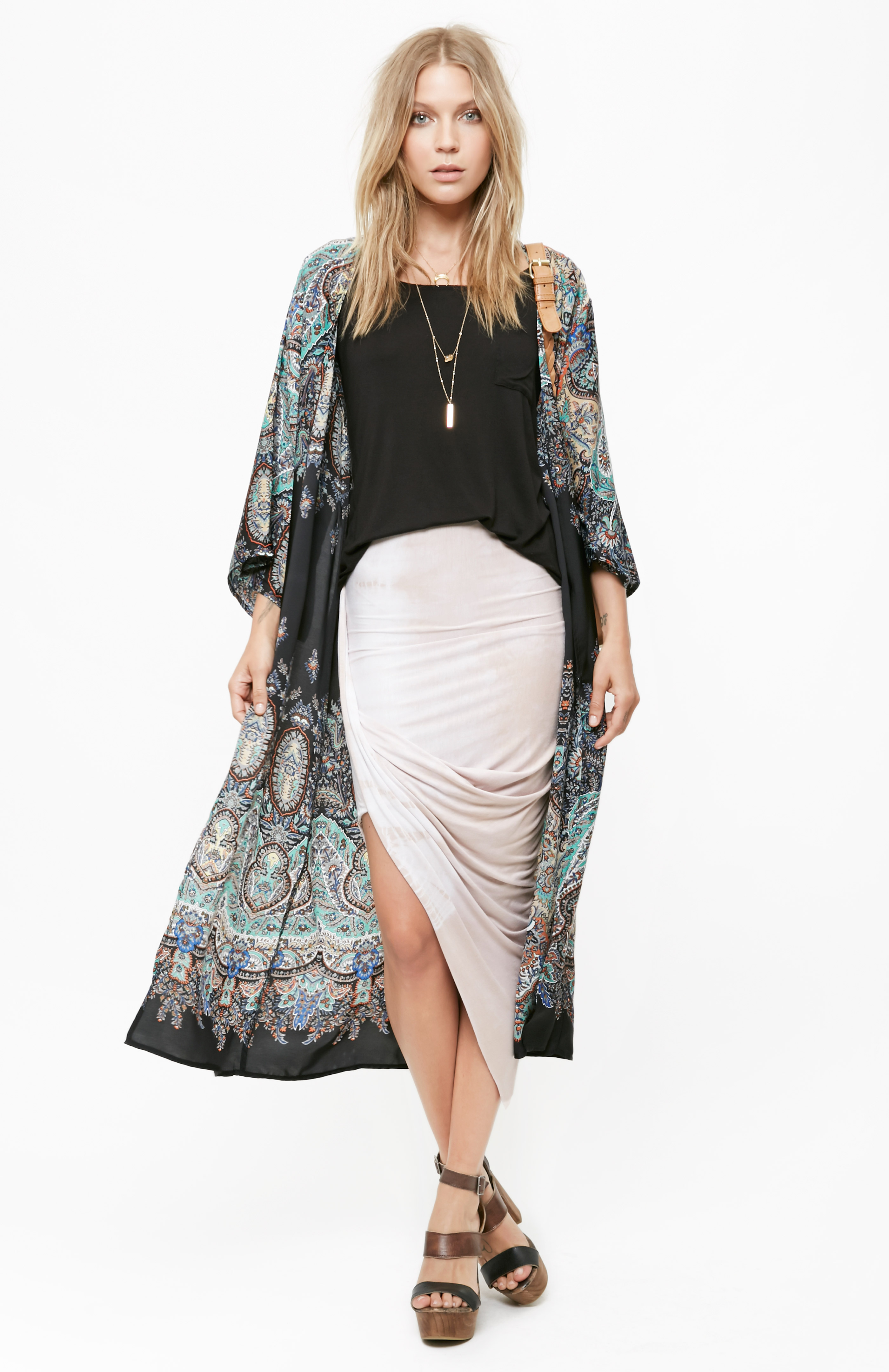 Featherstone DAILYLOOK