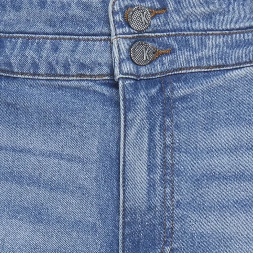 Medium Blue
