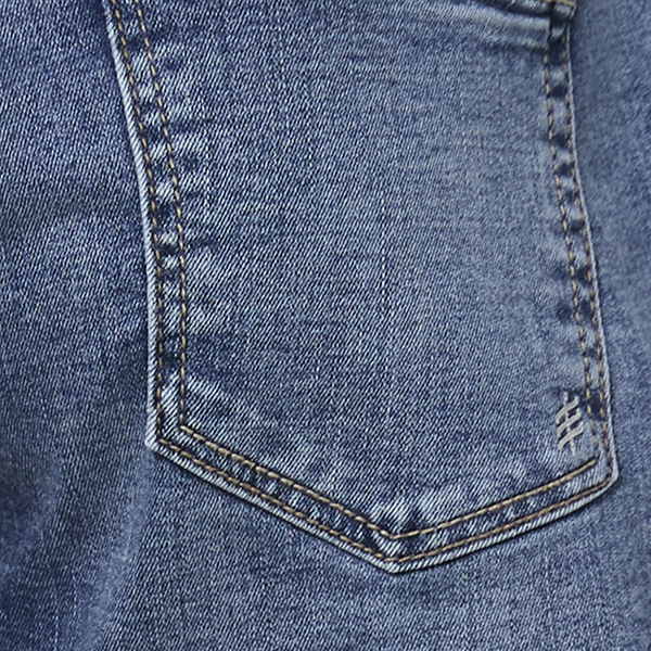 Medium Blue
