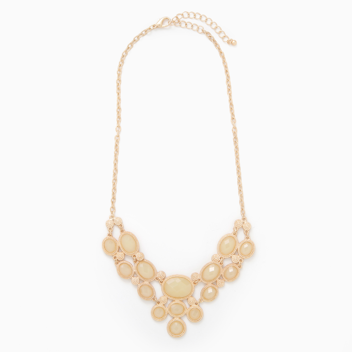 Heirloom Necklace in Cream DAILYLOOK