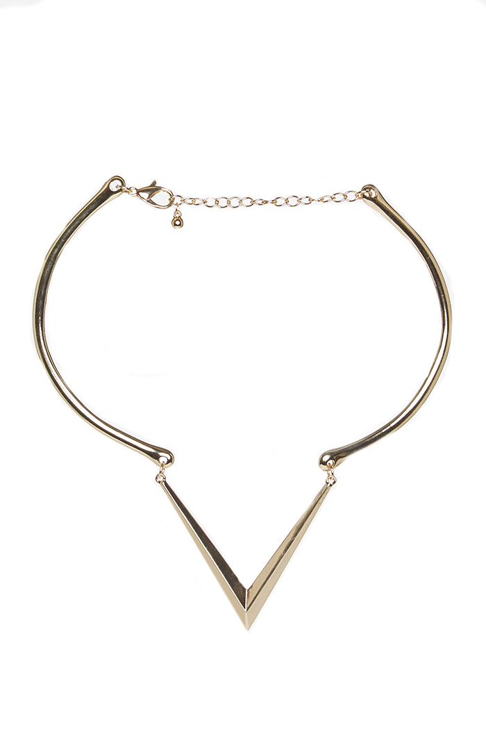 Pointed V Necklace in Gold DAILYLOOK