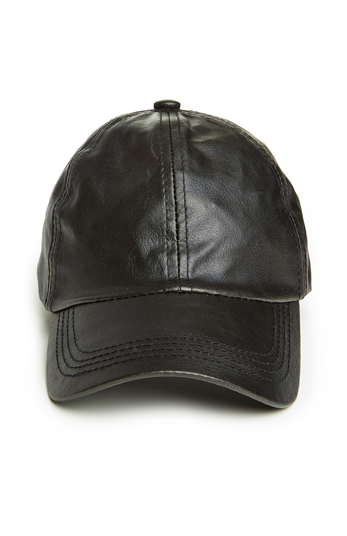 DAILYLOOK Vegan Leather Baseball Cap in Black DAILYLOOK