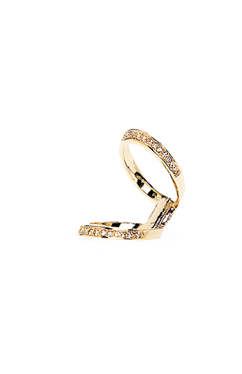 Knuckle Frame Ring in Gold | DAILYLOOK