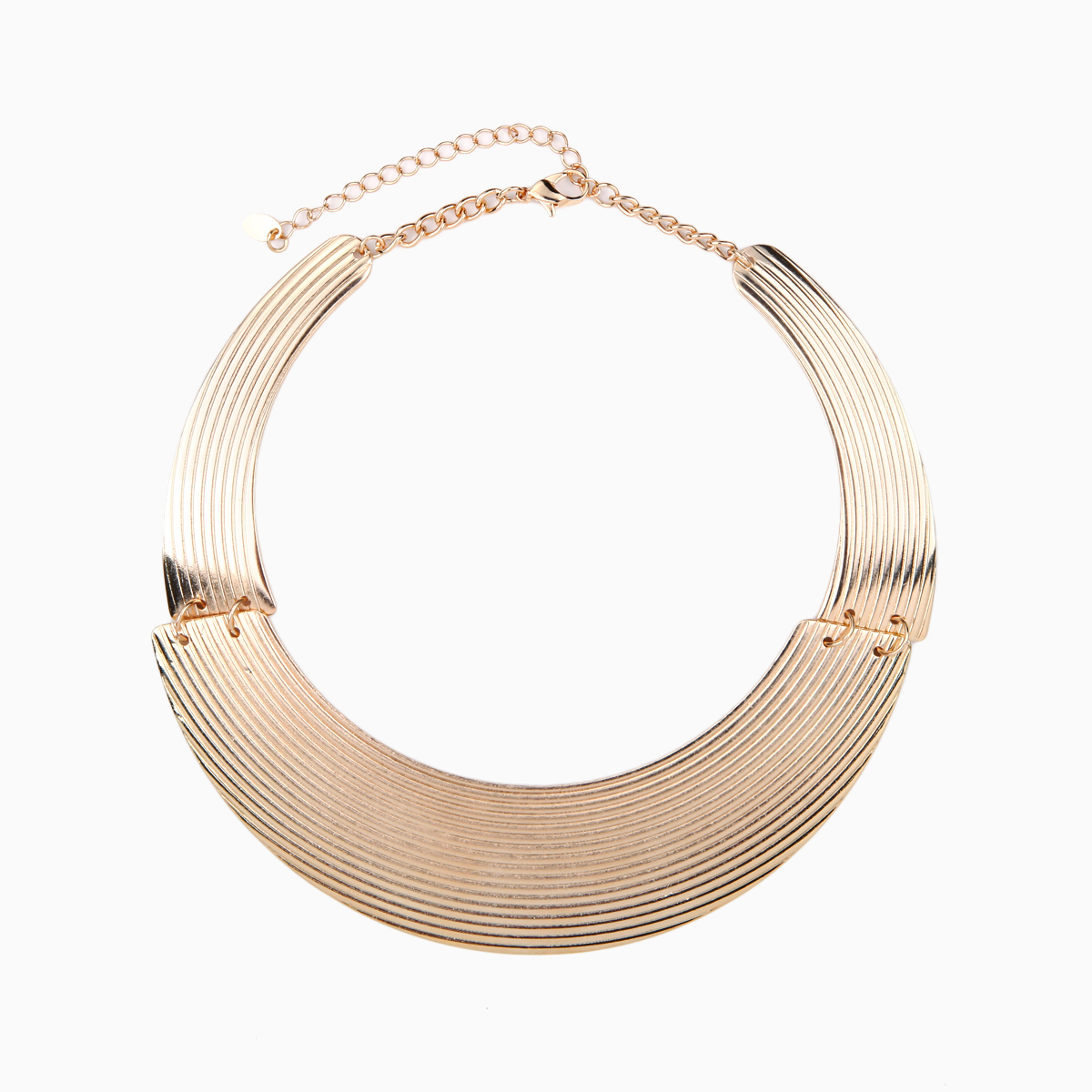 Disco Collar Necklace in Gold | DAILYLOOK