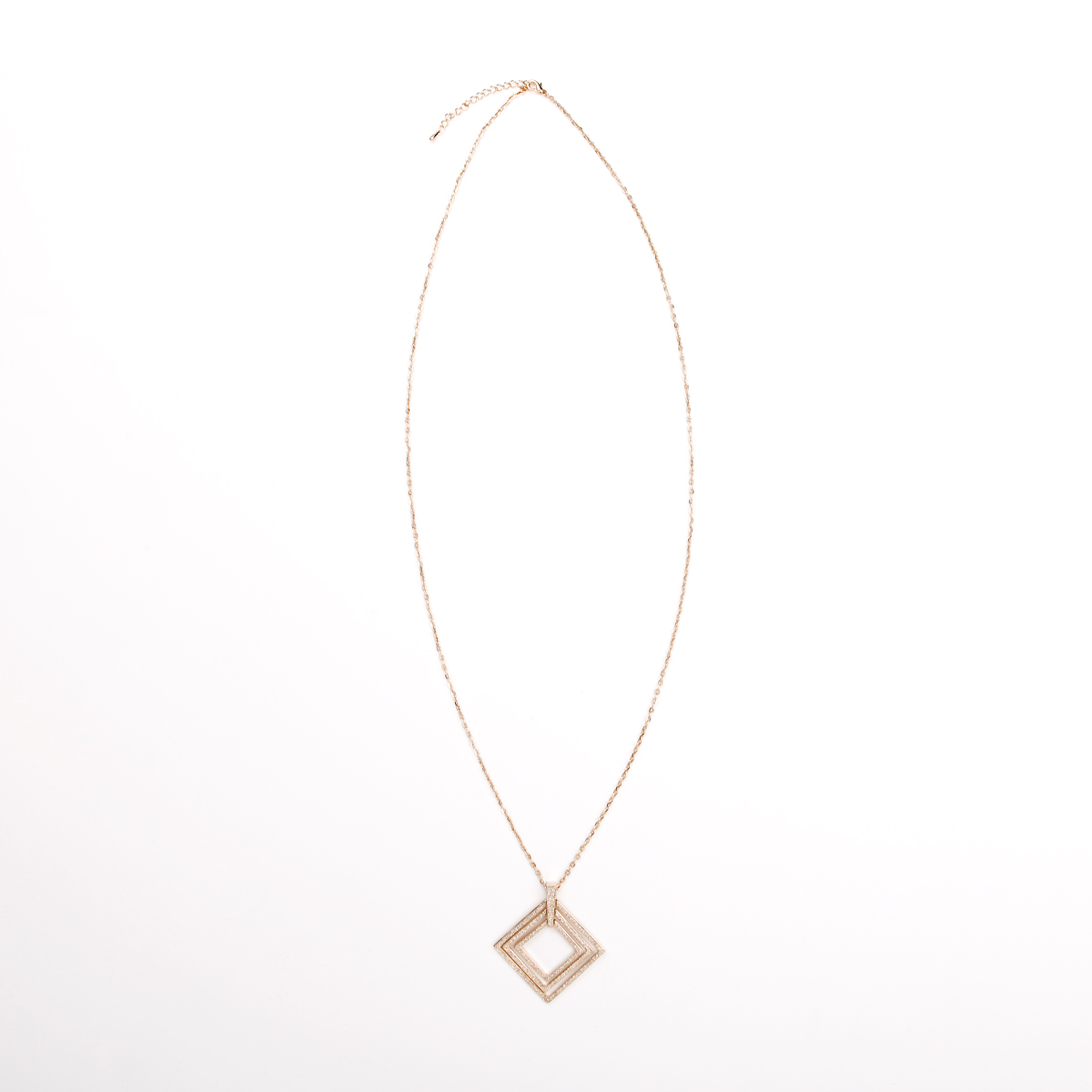 Triple Diamond Pendant Necklace in Gold DAILYLOOK