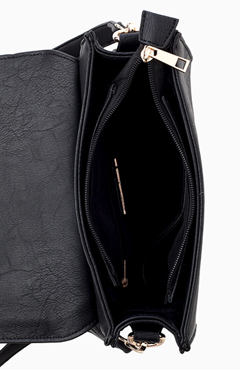 Studded Bow Shoulder Bag in Black | DAILYLOOK
