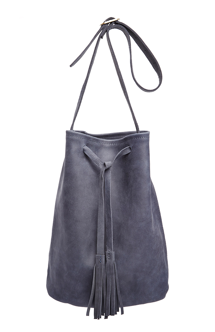 Jesslyn Blake Leather Bucket Bag in Navy DAILYLOOK
