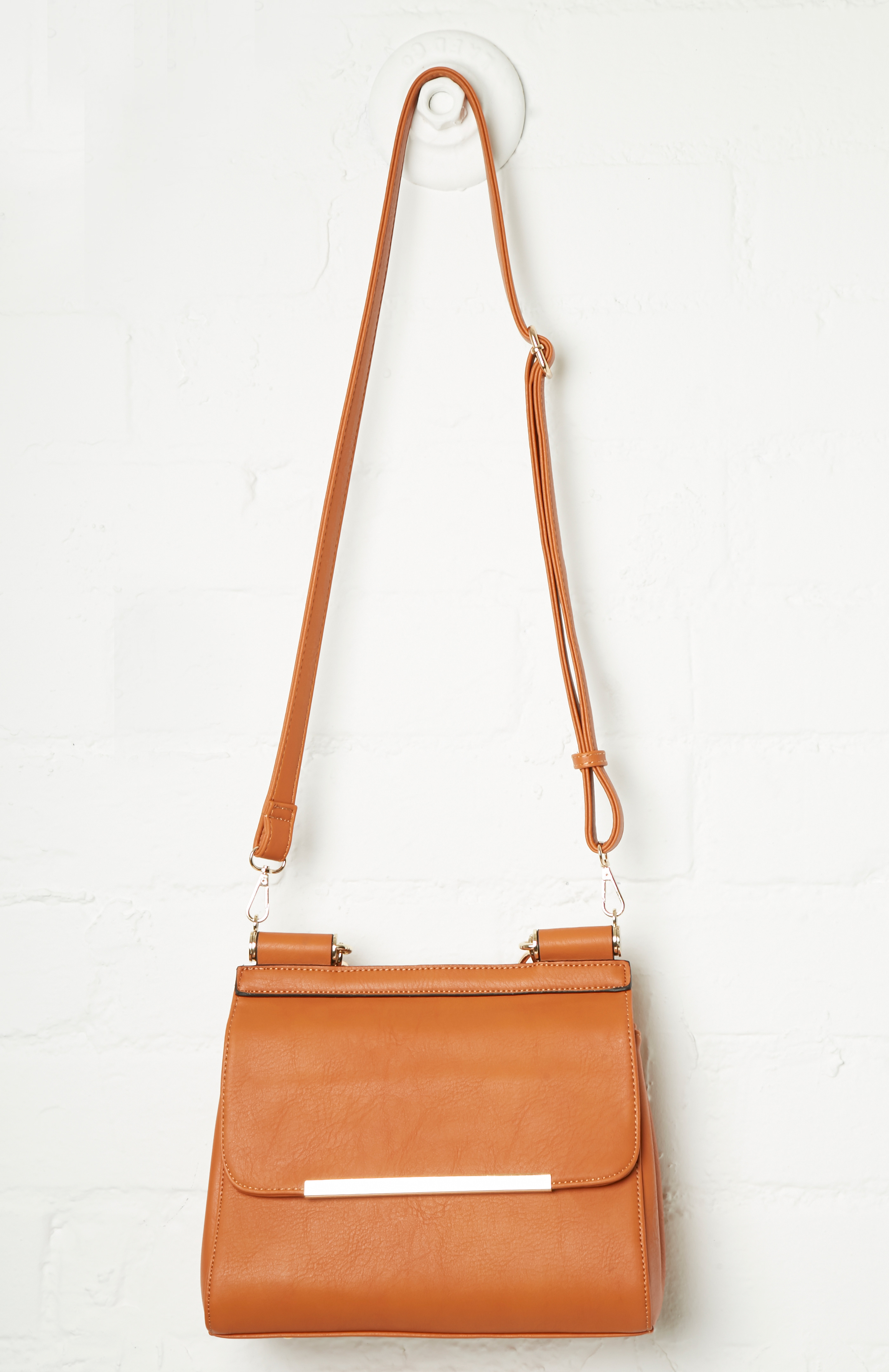 Santana Vegan Leather Shoulder Bag in Camel DAILYLOOK