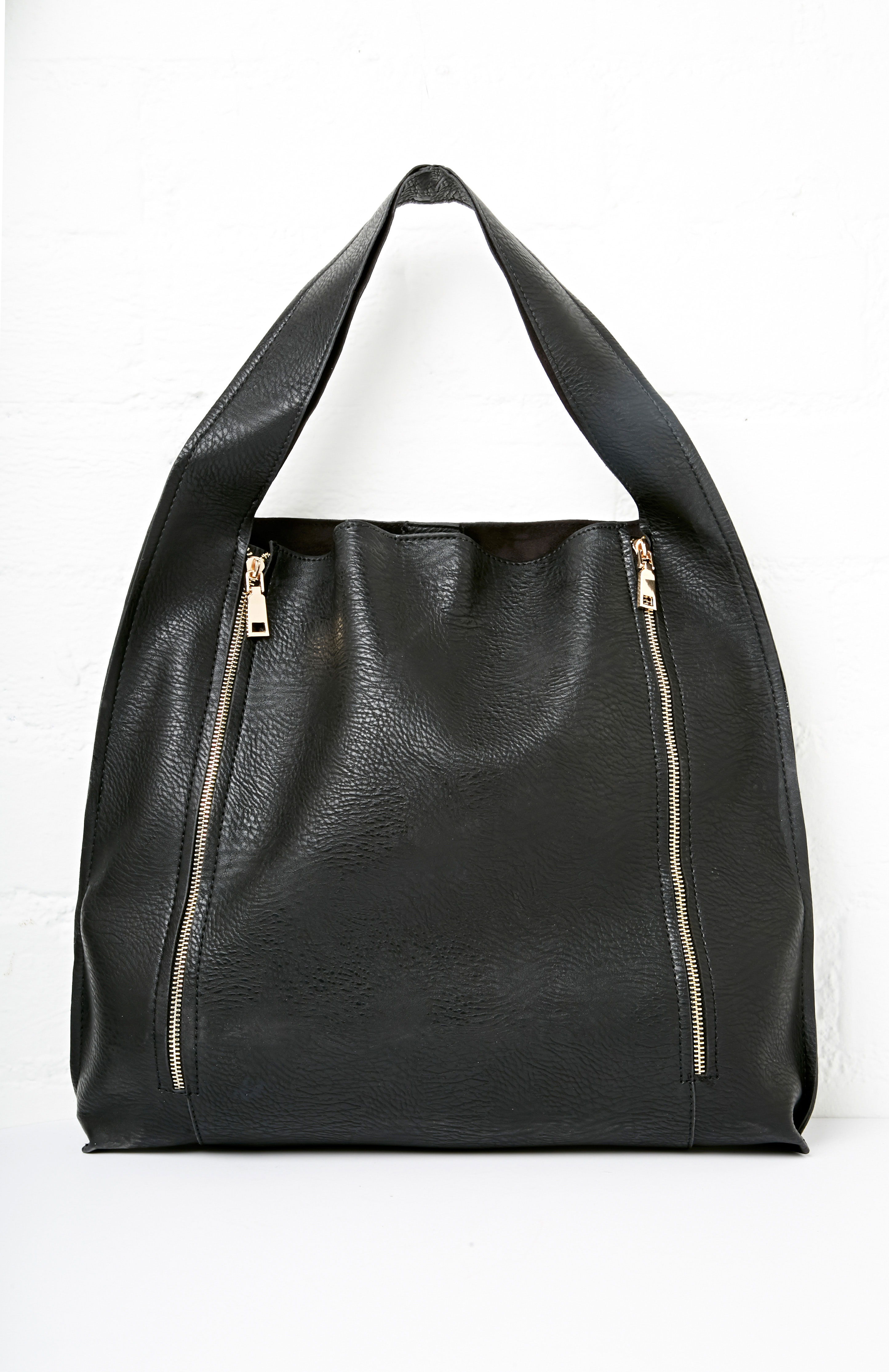 vegan leather tote with zipper