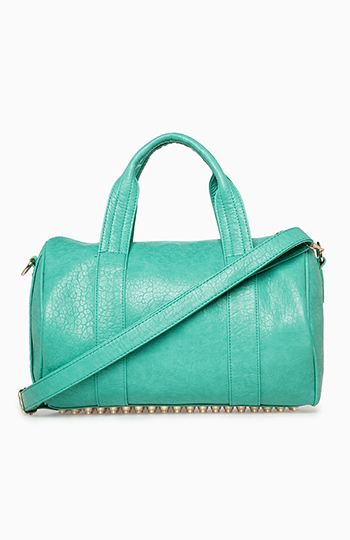 Studded Base Bag Slide 1