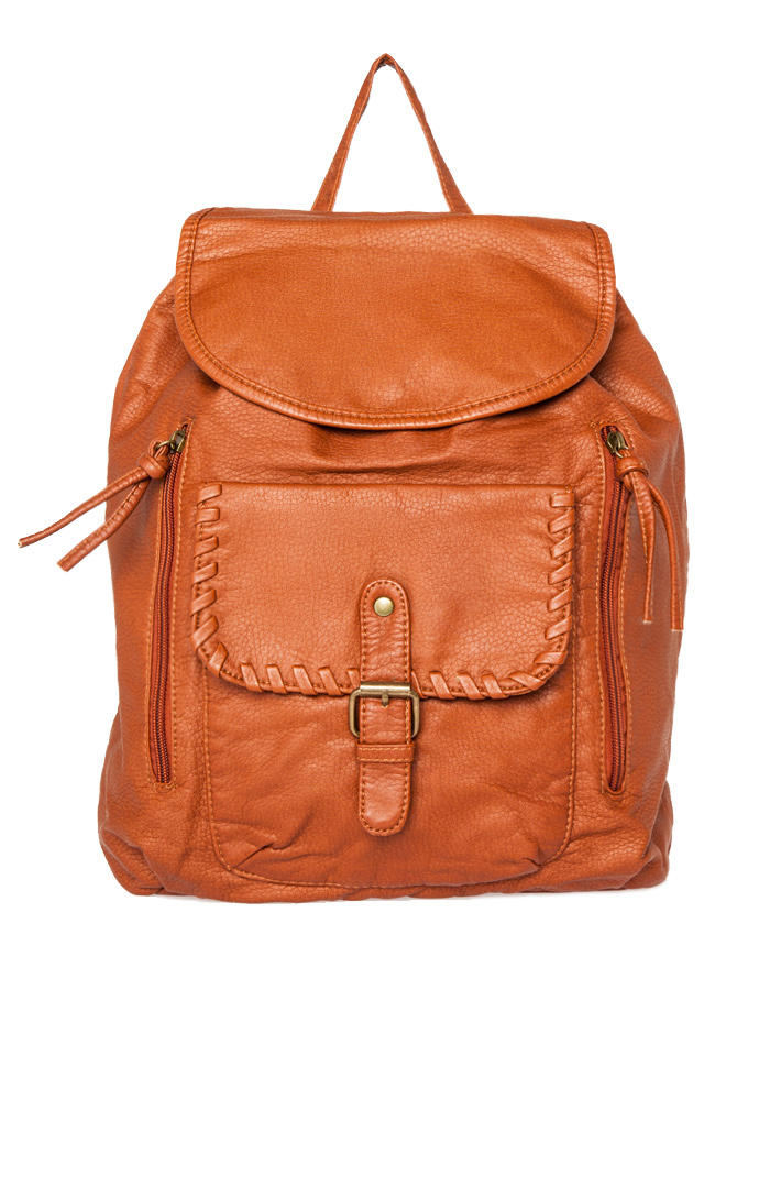 Vintage Traveler Backpack in Cognac DAILYLOOK