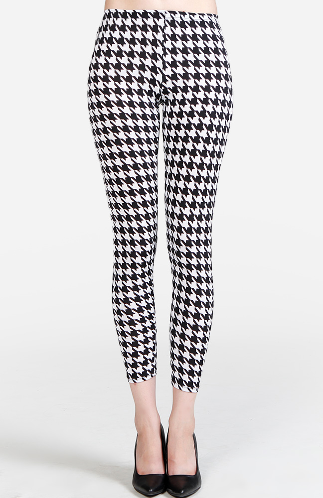 Houndstooth Printed Leggings in White DAILYLOOK