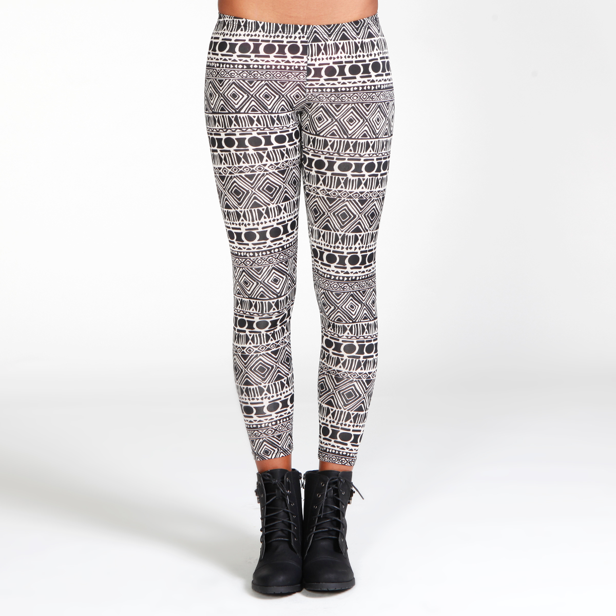 Tribal Print Leggings in Black DAILYLOOK