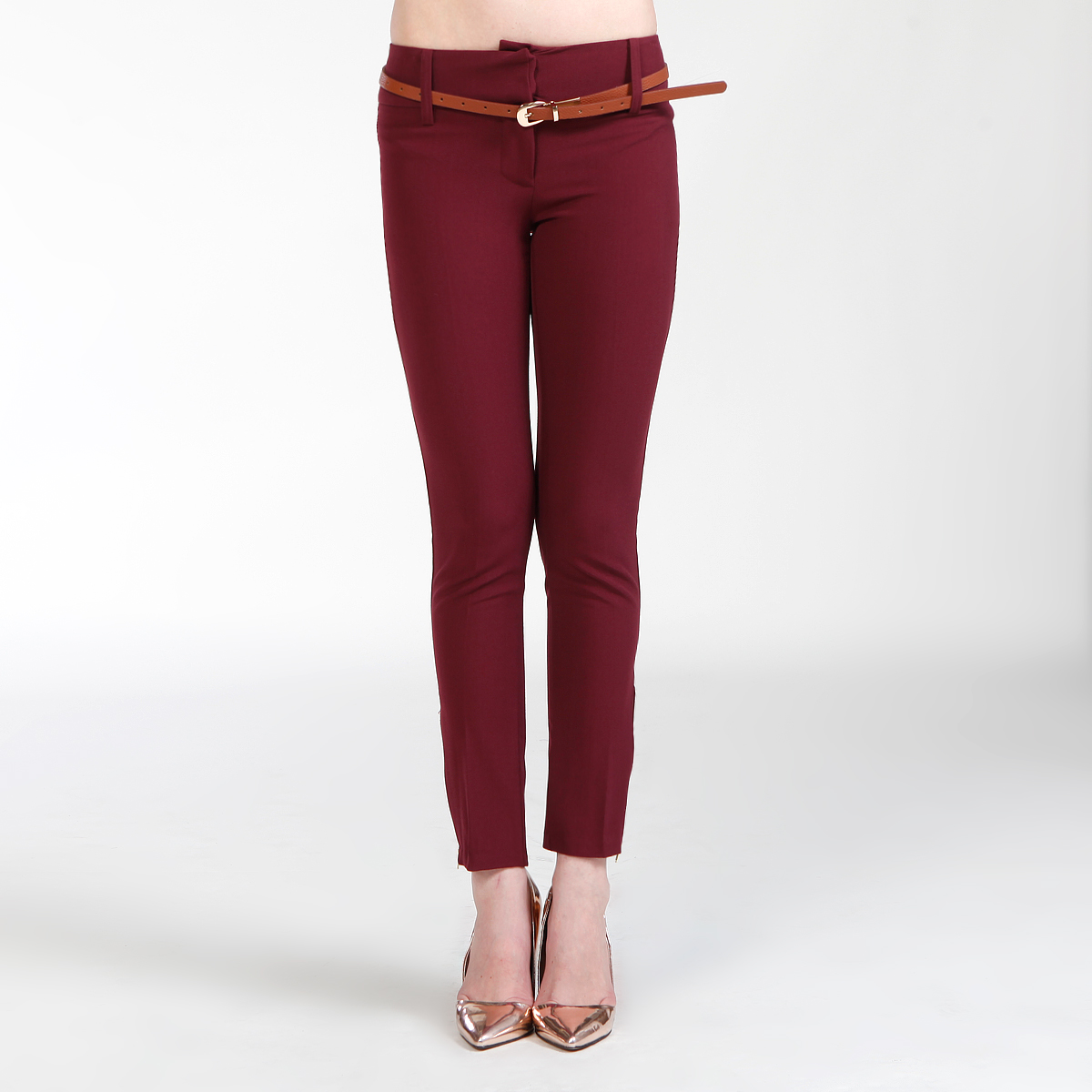 Ankle Zipper Trousers in Burgundy | DAILYLOOK
