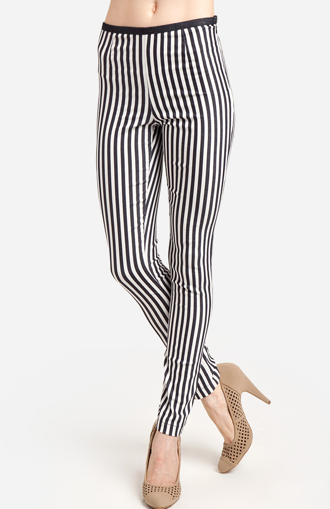 Slim Striped Pants in Black/White | DAILYLOOK
