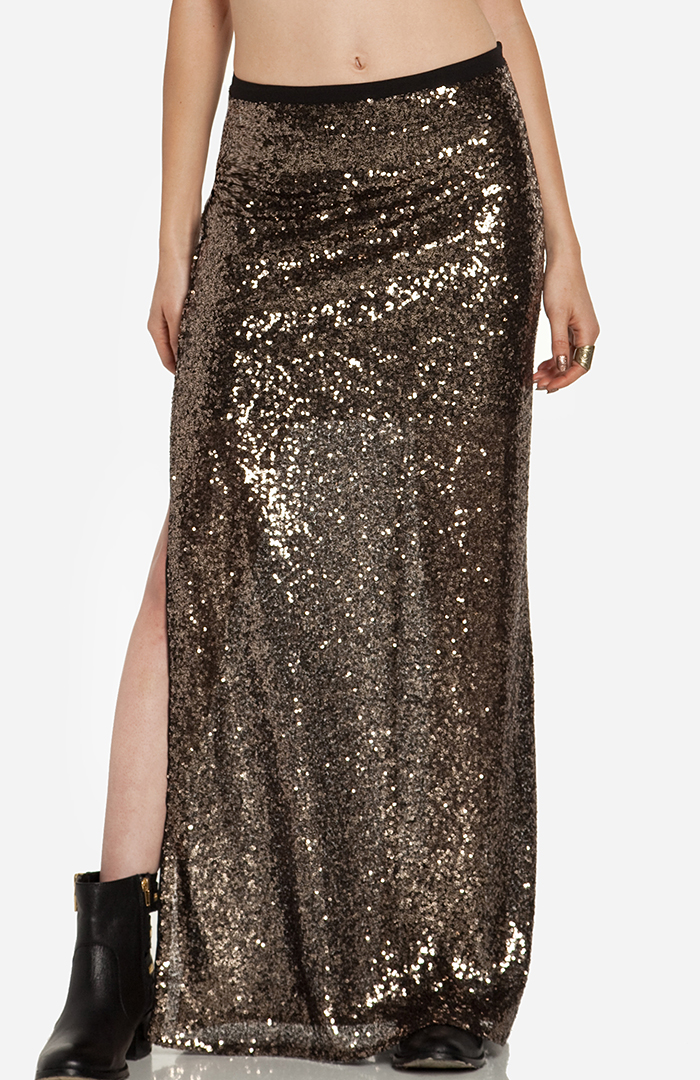 Side Slit Sequined Maxi Skirt in Gold | DAILYLOOK