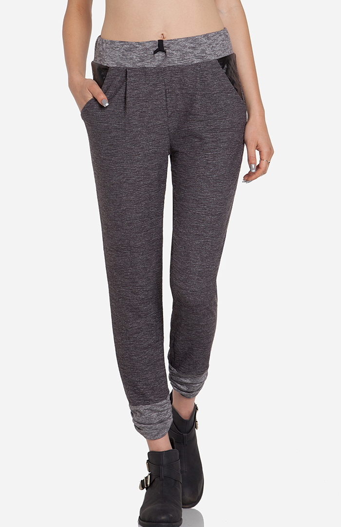 Leatherette Pocket Sweatpants in Grey | DAILYLOOK