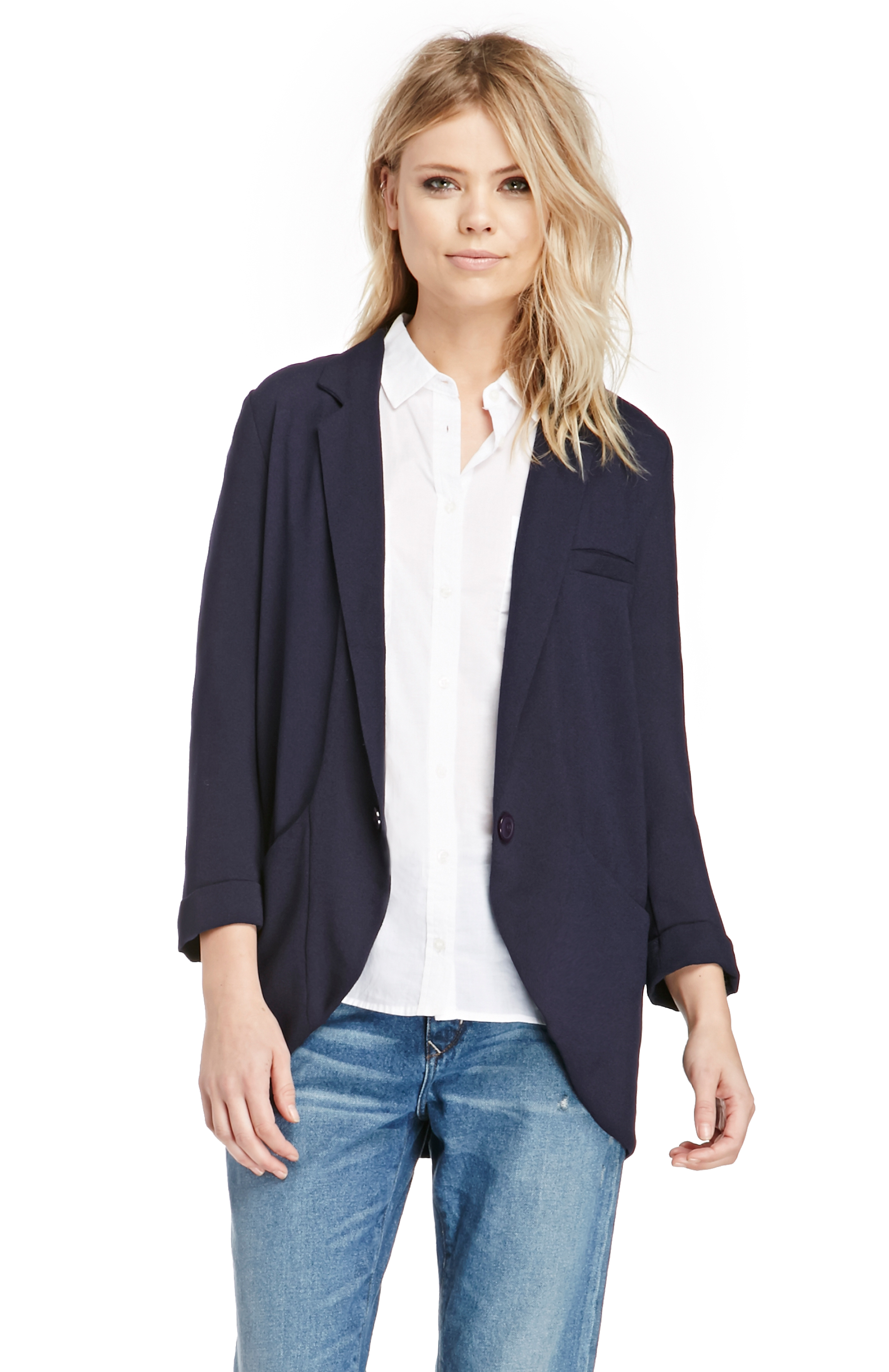 DAILYLOOK Cuffed Boyfriend Blazer in Navy DAILYLOOK