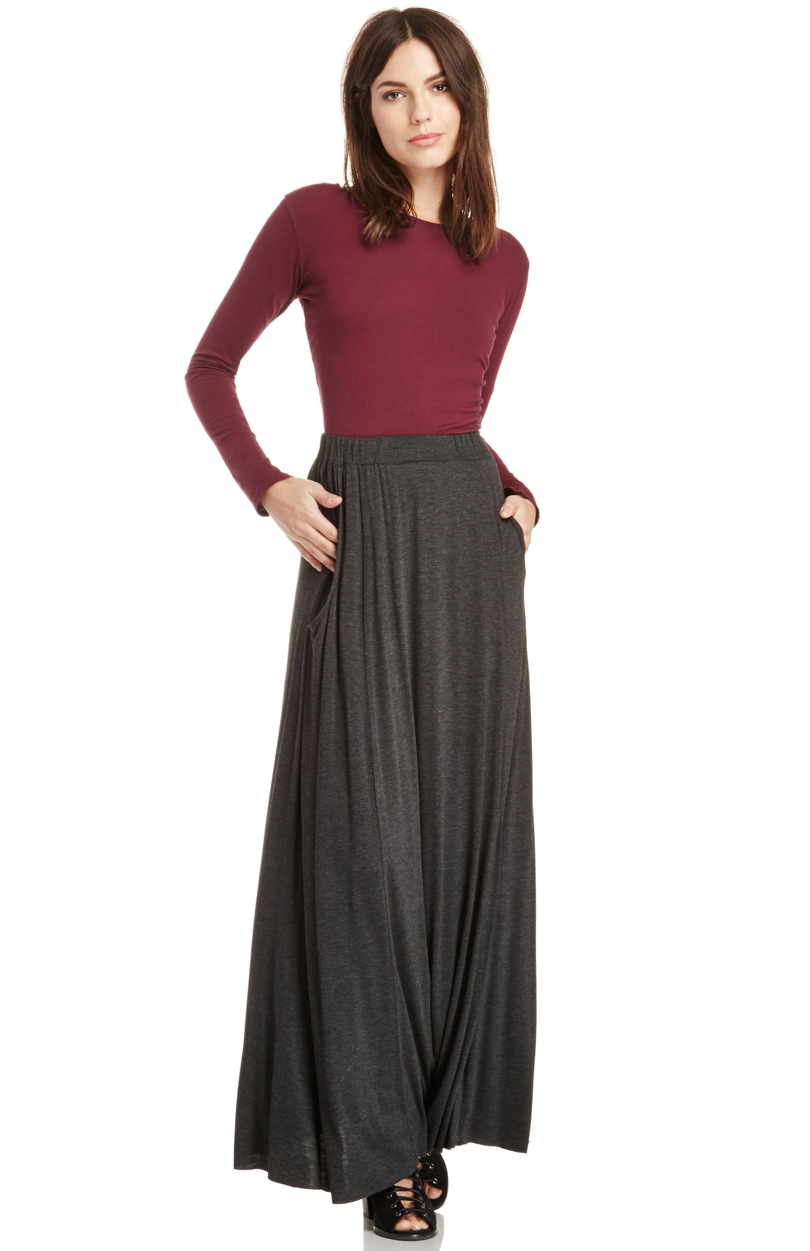 DAILYLOOK Pocketed Stretch Knit Maxi Skirt in Charcoal DAILYLOOK