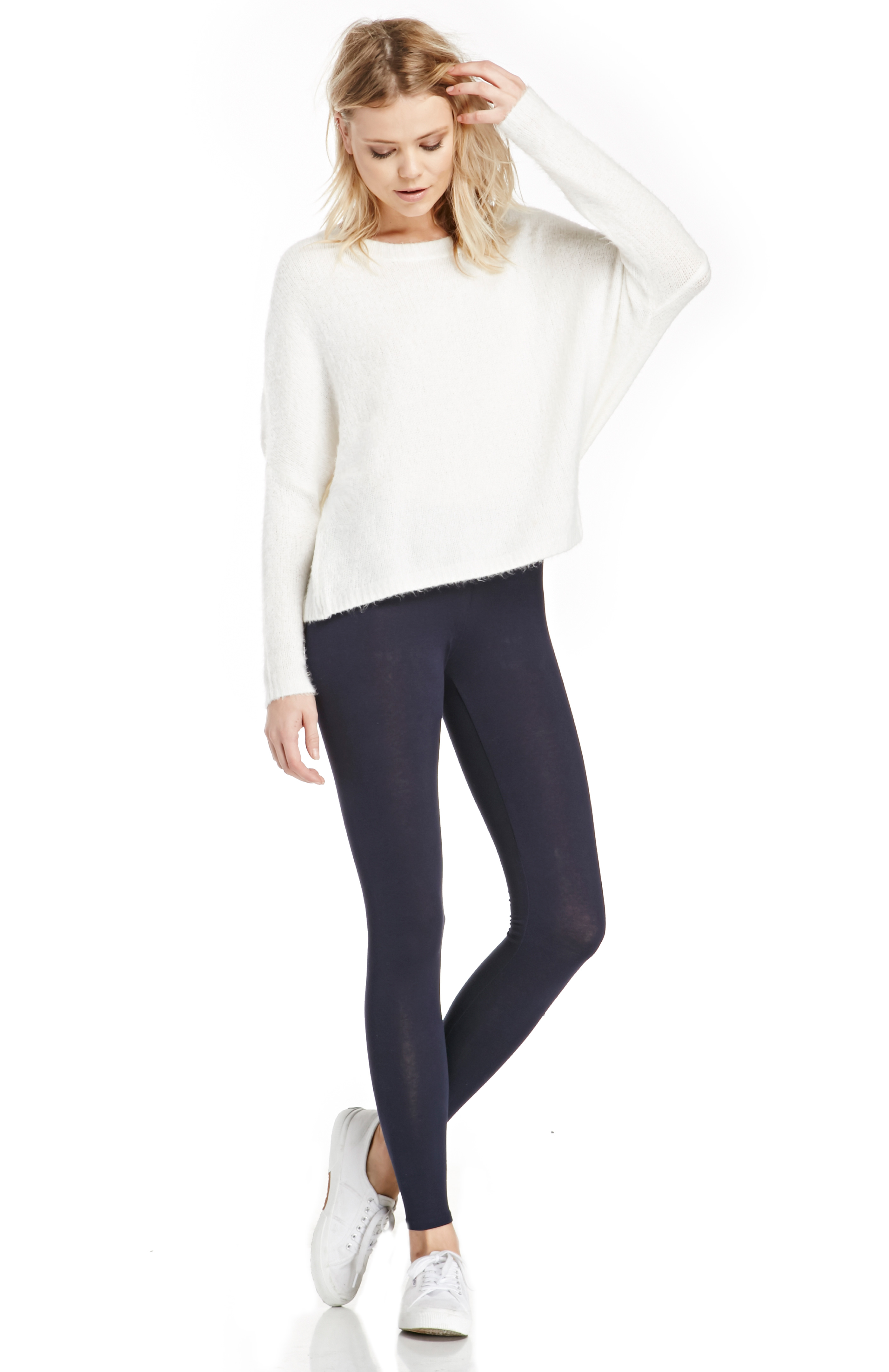 Classic Knit Leggings in Navy DAILYLOOK