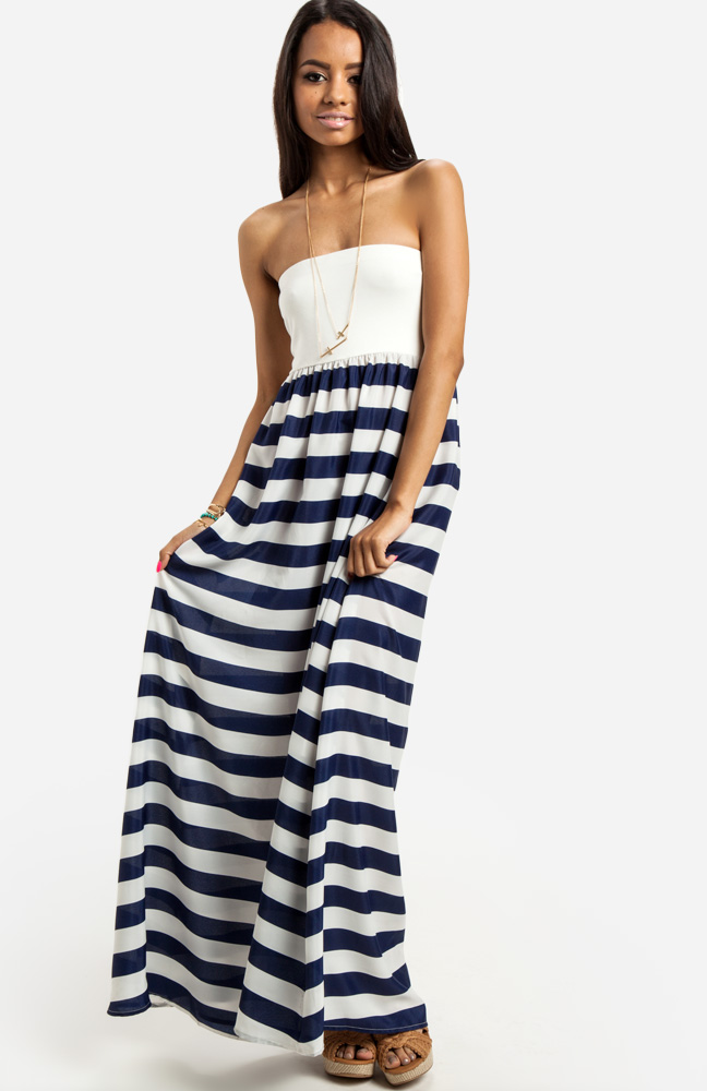 Strapless Striped Maxi Dress in Navy | DAILYLOOK