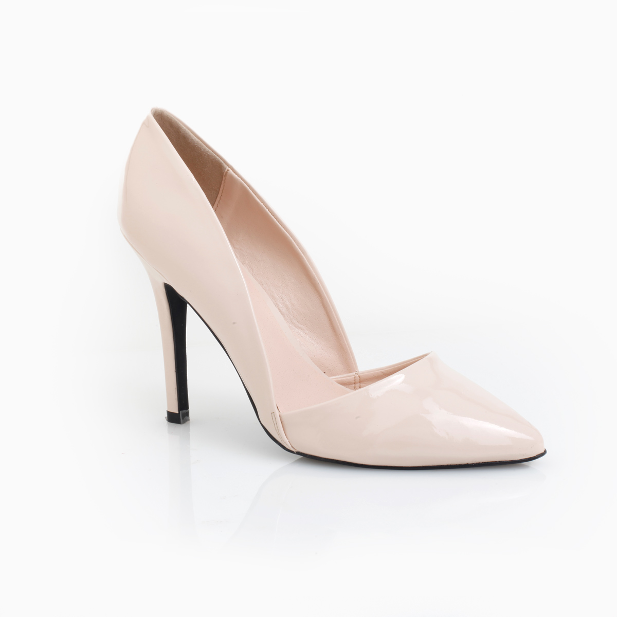 nude pointy toe heel