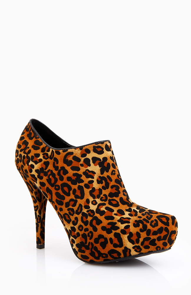 Wild Cat Booties in Brown DAILYLOOK