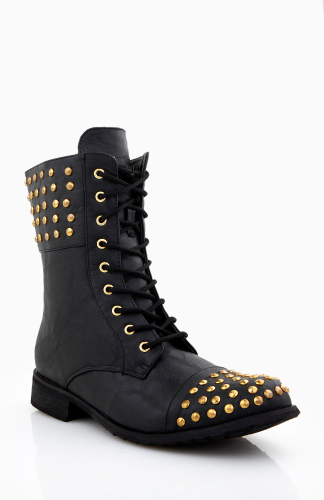 Full Toe Studded Combat Boot in Black DAILYLOOK