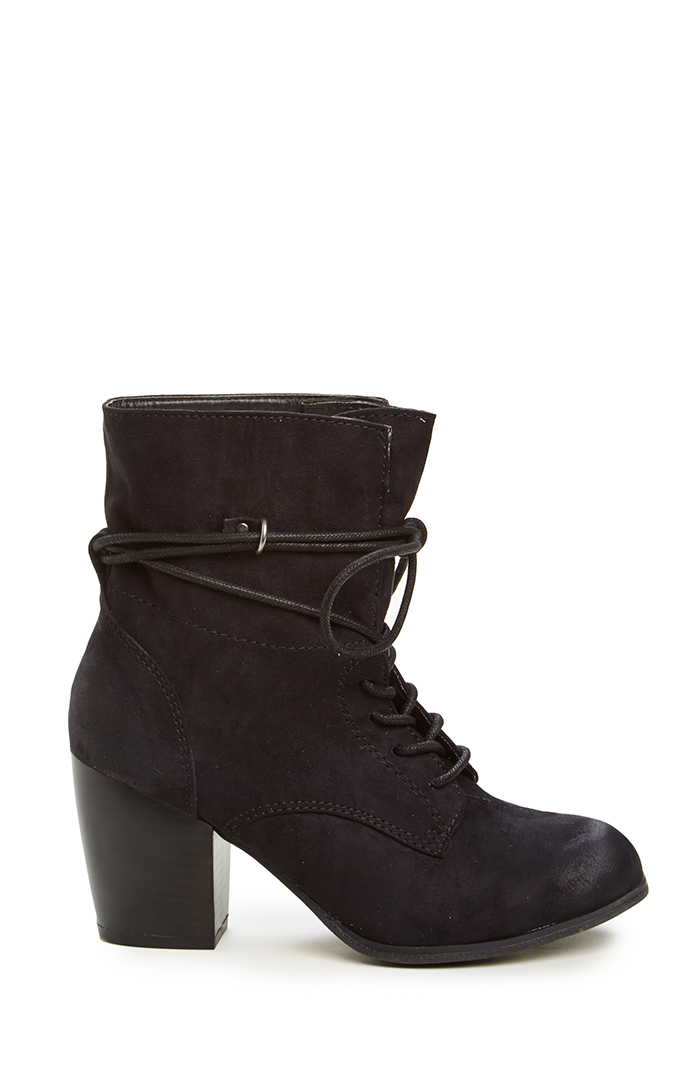 Helena Lace Up Boot in Black | DAILYLOOK