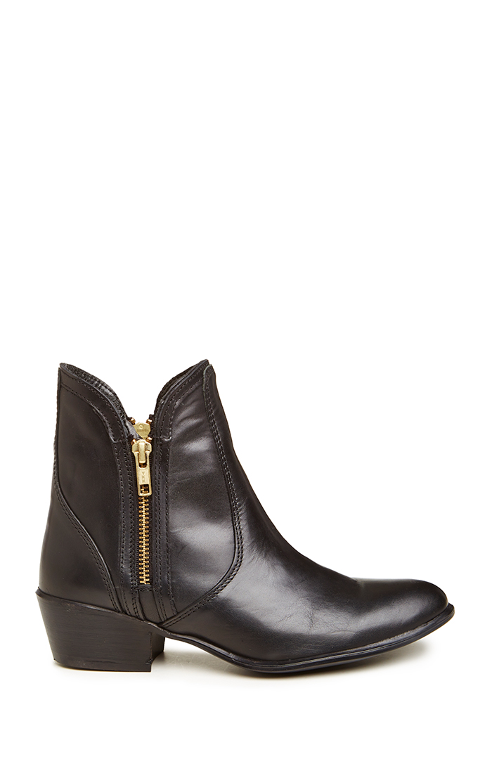 steve madden flat black booties