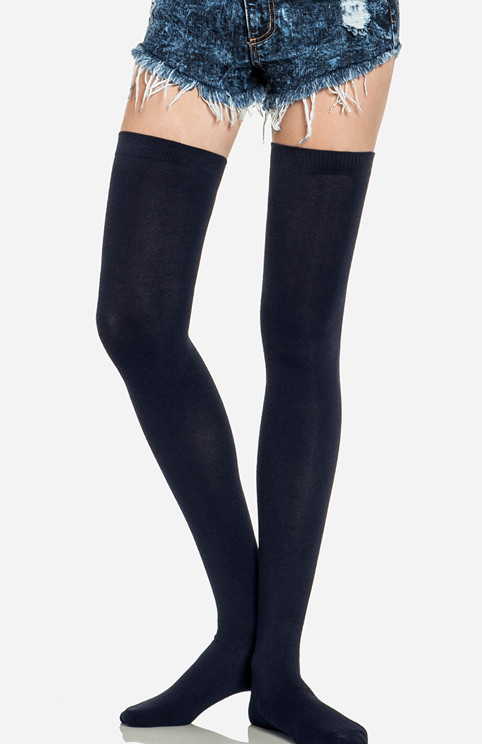 Thigh High Socks in Navy DAILYLOOK
