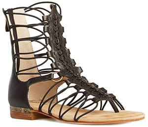 MIA Limited Edition Czar Sandals in Black | DAILYLOOK