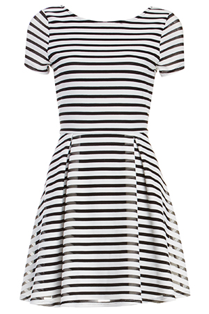 Pleated Striped Dress in Black/White | DAILYLOOK