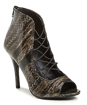 MIA Limited Edition Vienna Heels in Charcoal | DAILYLOOK