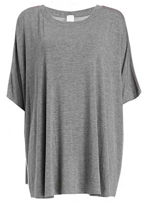 Mable Split Side Tee in Grey | DAILYLOOK