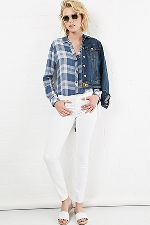 Articles Of Society Mya Skinny Jeans in White | DAILYLOOK