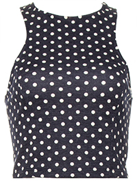 DAILYLOOK Racerback Crop Top