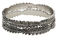 DAILYLOOK Leaf Bangle Bracelet Set