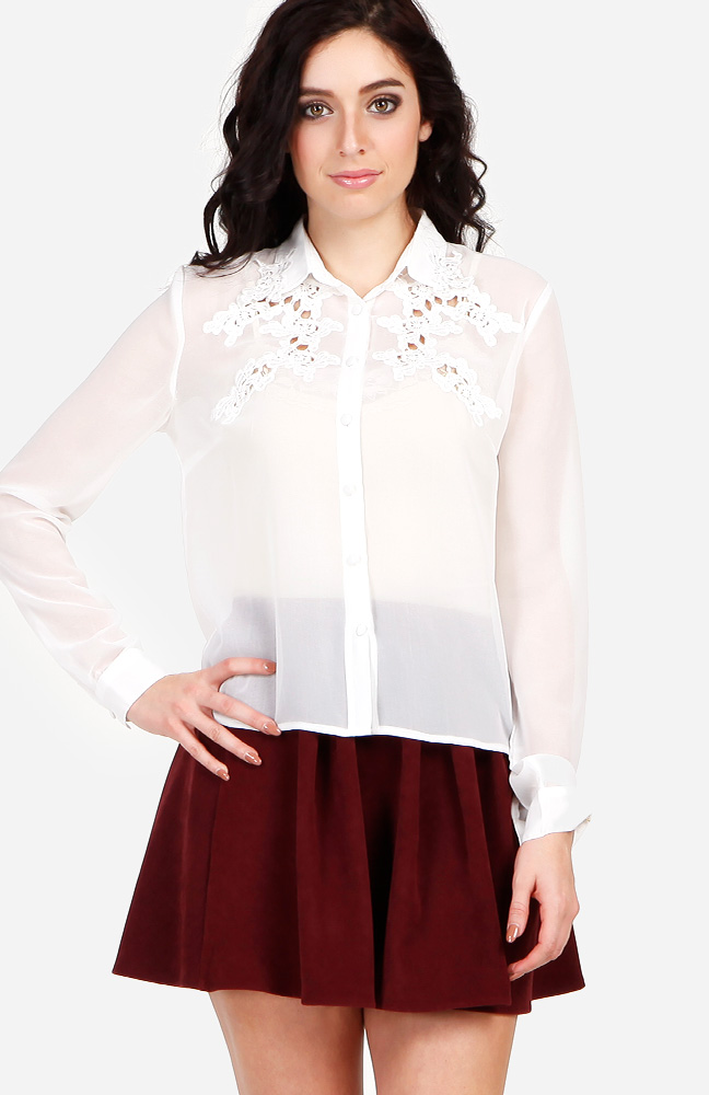Embroidered Blouse in White DAILYLOOK