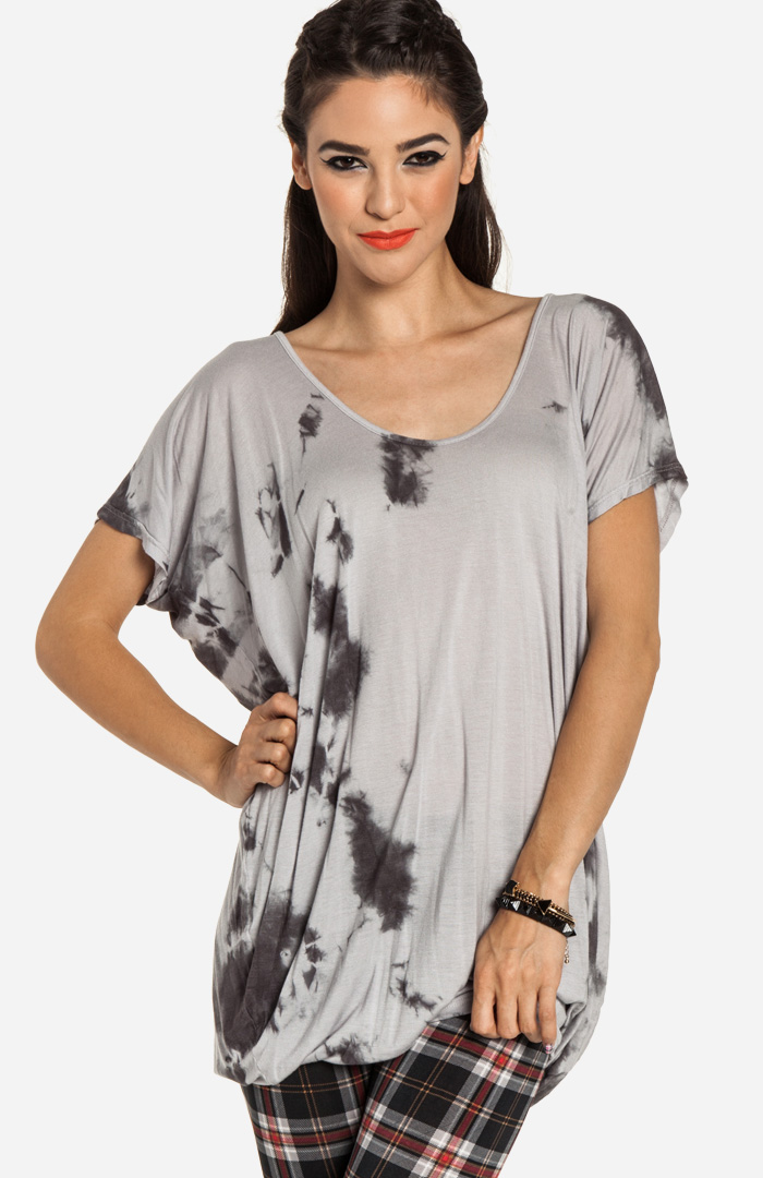 oversized tie dye tee
