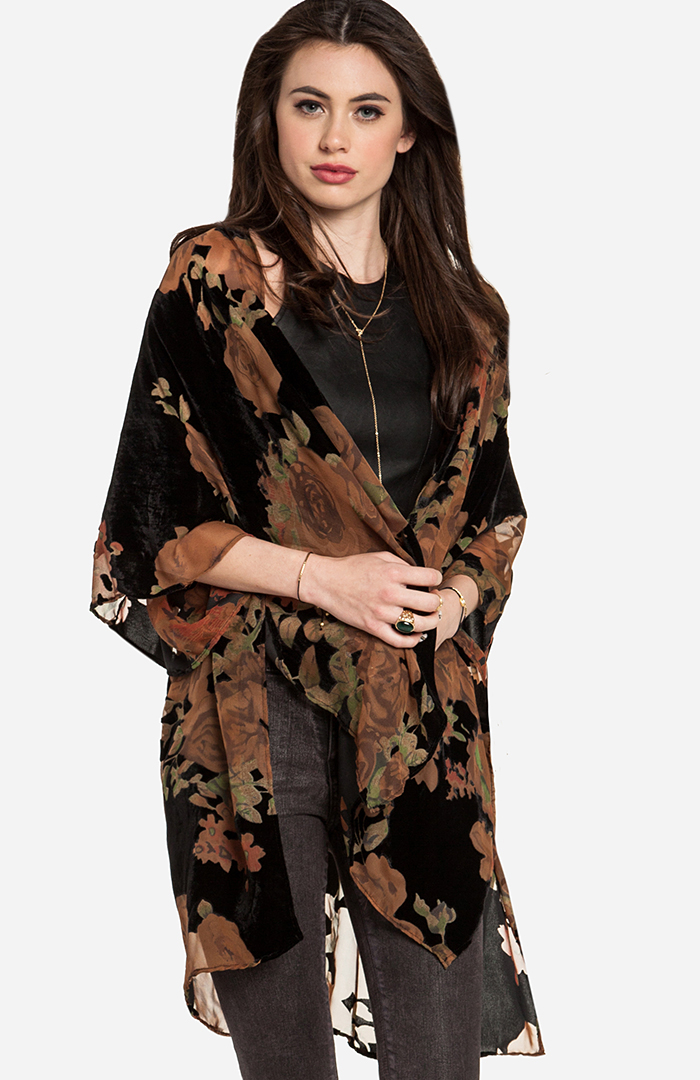 Floral Velvet Kimono in Brown DAILYLOOK