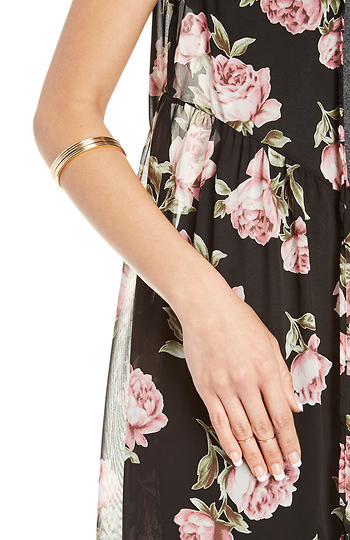 Power Posey Pose | DAILYLOOK