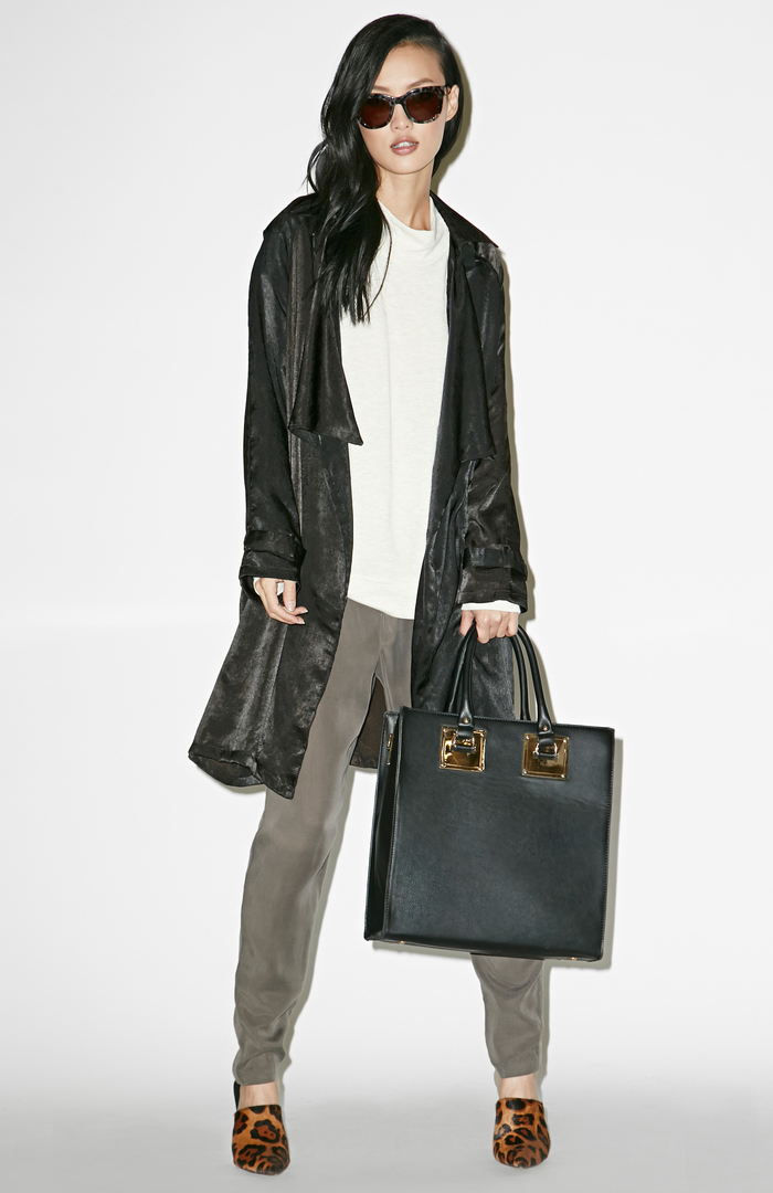 Olivia Pope Vegan Leather Tote in Black DAILYLOOK