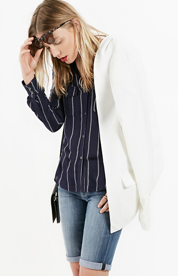 Right Behind You Slide 1