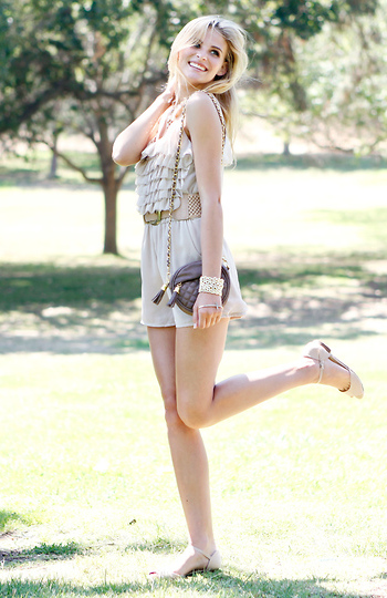 pastel outfit female