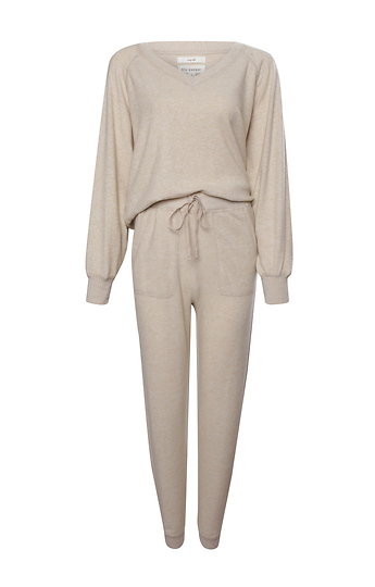 Contrast Knit Combo Set Slide 1