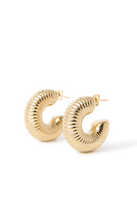 Medium gold grooved hoop earrings Slide 1